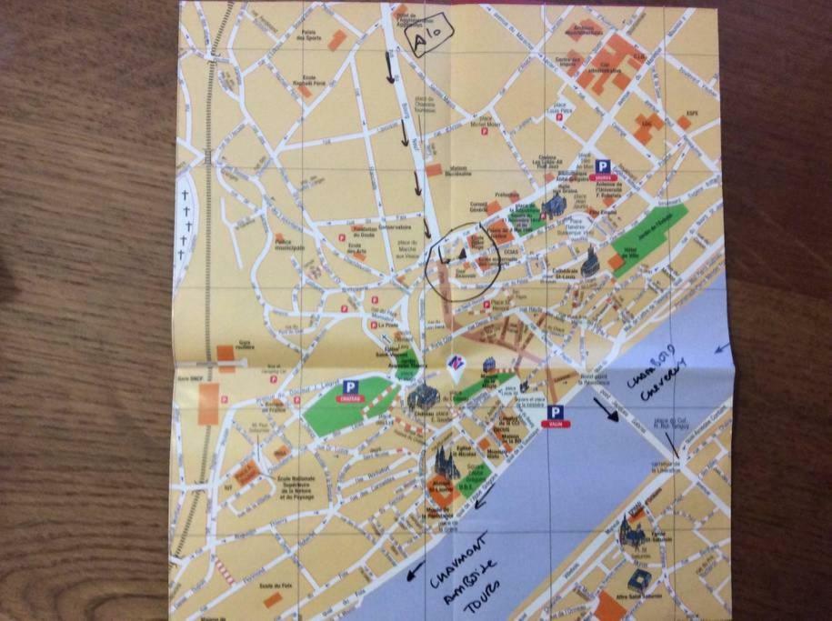 Loire Velo 3 Appartements Moderne Velo Parking 20 Places Velos Centre Ville Historique บลัวส์ ภายนอก รูปภาพ